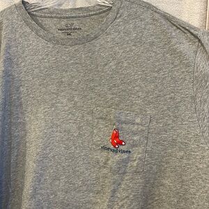 Vineyard Vines men’s 3XL heathered gray MLB Red Sox Fenway Park short sleeve t